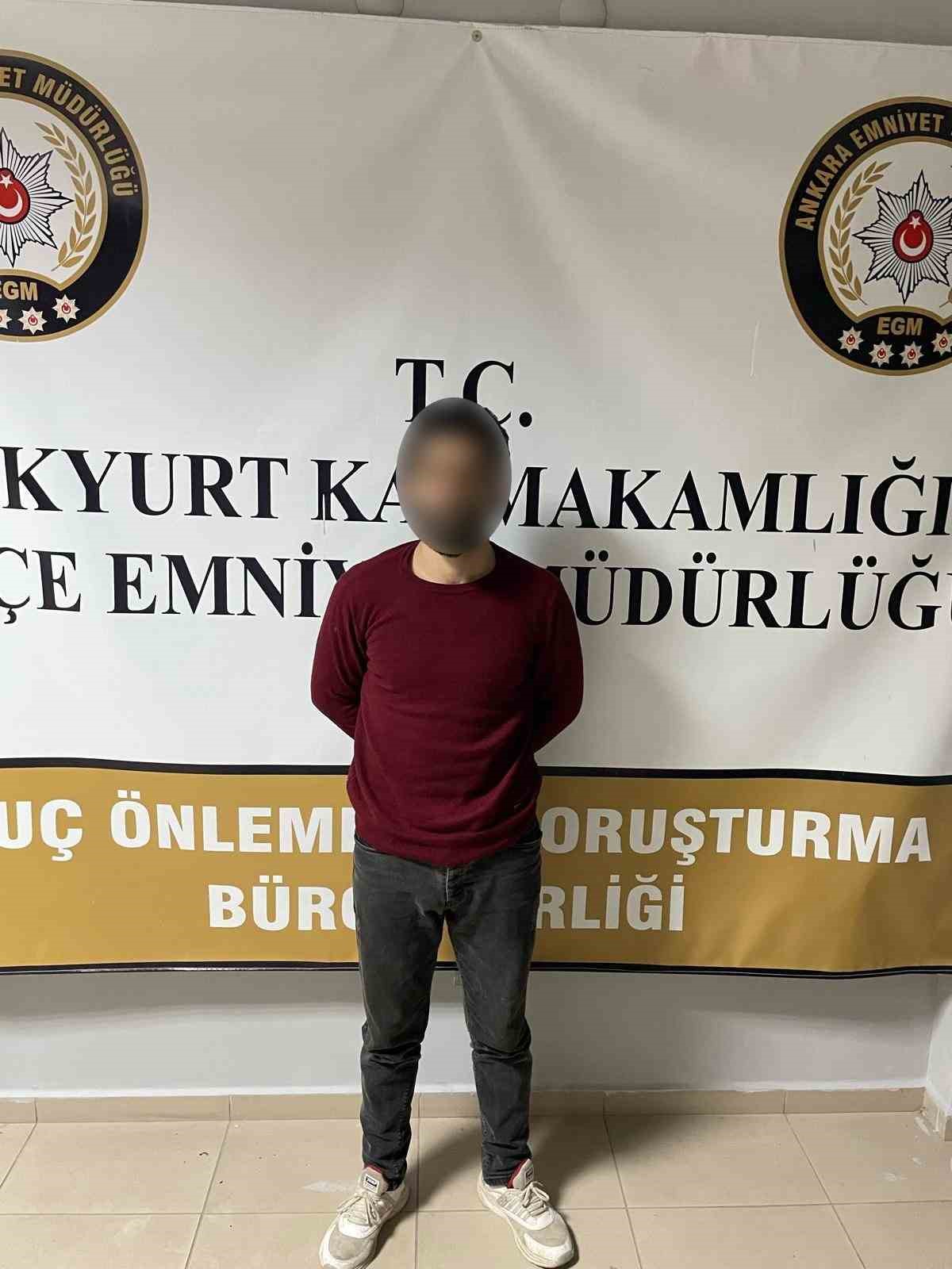 Ankara’da FETÖ, uyuşturucu ve ruhsatsız silah operasyonları: 4 gözaltı
