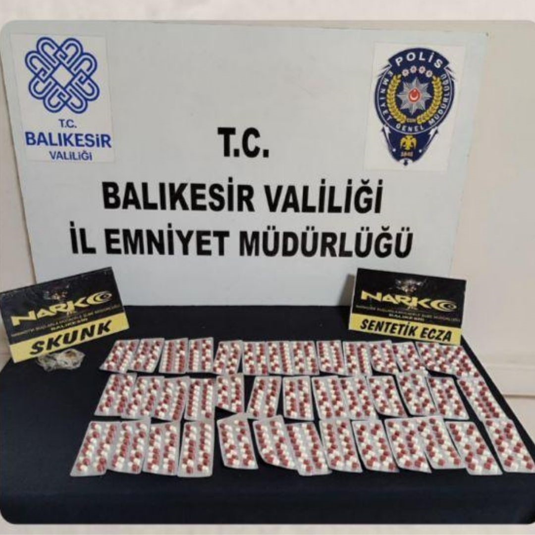 Balıkesir’de uyuşturucu taciri 2 kişi tutuklandı
