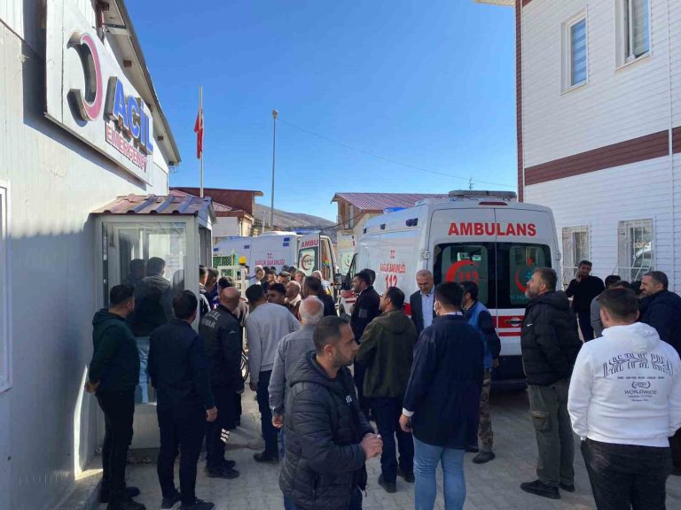 Çelikhan’da trafik kazası: 2 çocuk yaralandı
