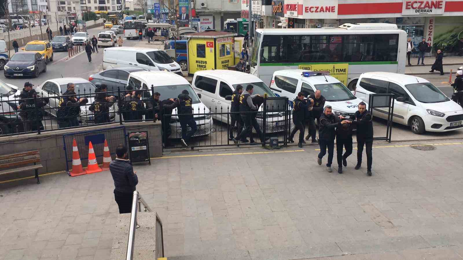 Çerkezköy’de ’pavyon’ operasyonunda 8 gözaltı

