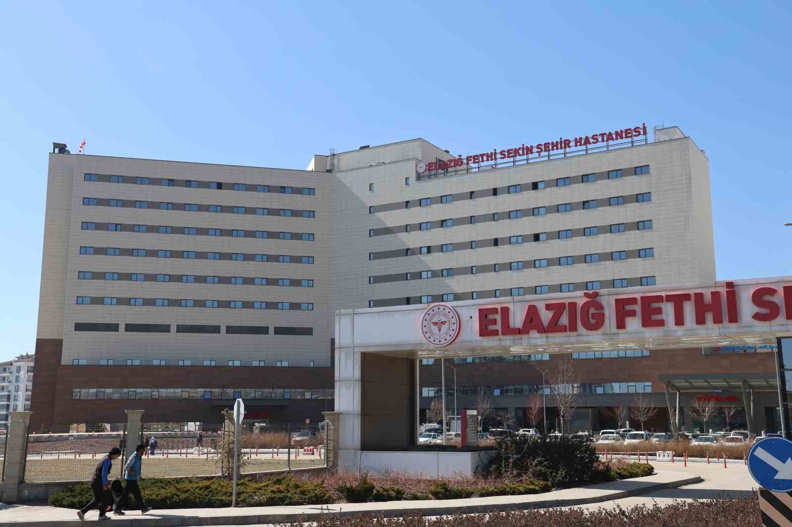 Elazığ’da 12 öğrenci, kantinde yedikleri tavuktan sonra hastanelik oldu
