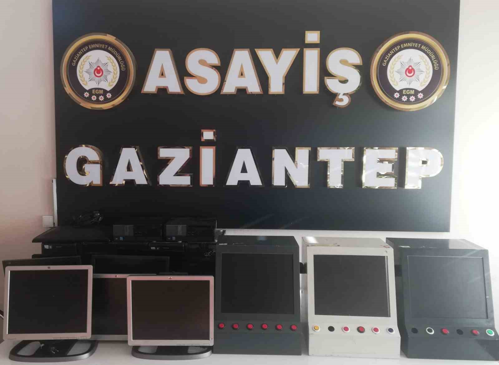Gaziantep’te kumar oynayan şahıslara 963 bin lira ceza
