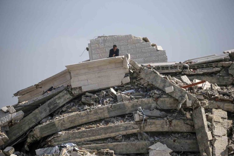 Gazze’de can kaybı 30 bini aştı