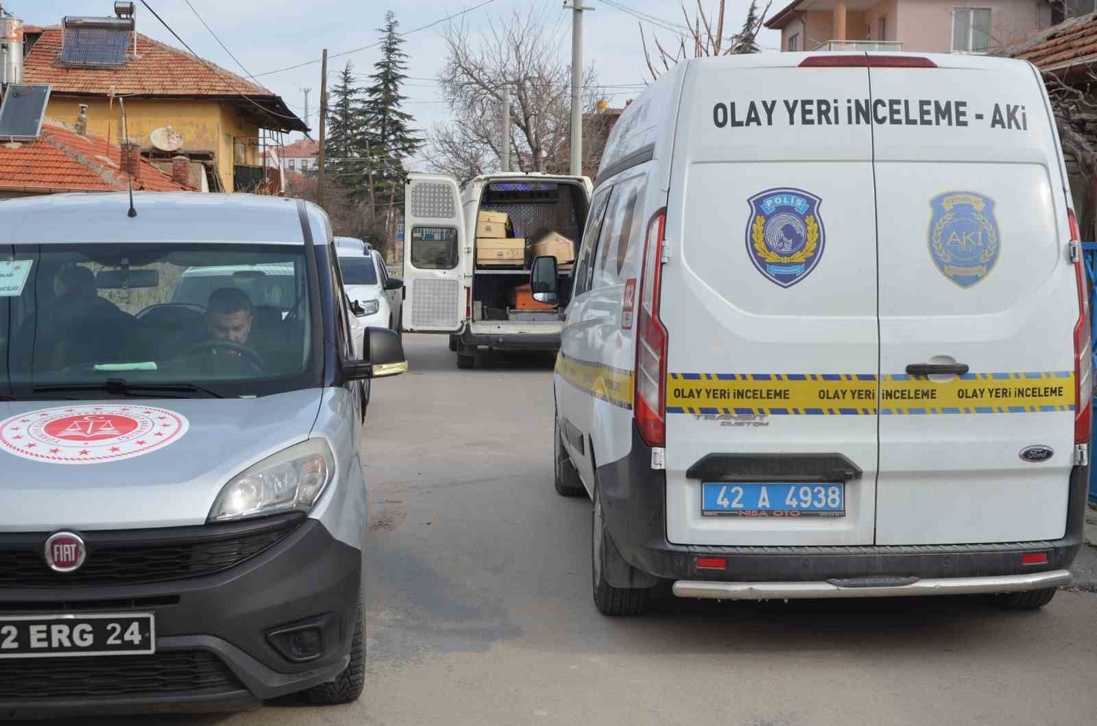 Konya’da yalnız yaşayan adam evinde satırla öldürülmüş halde bulundu
