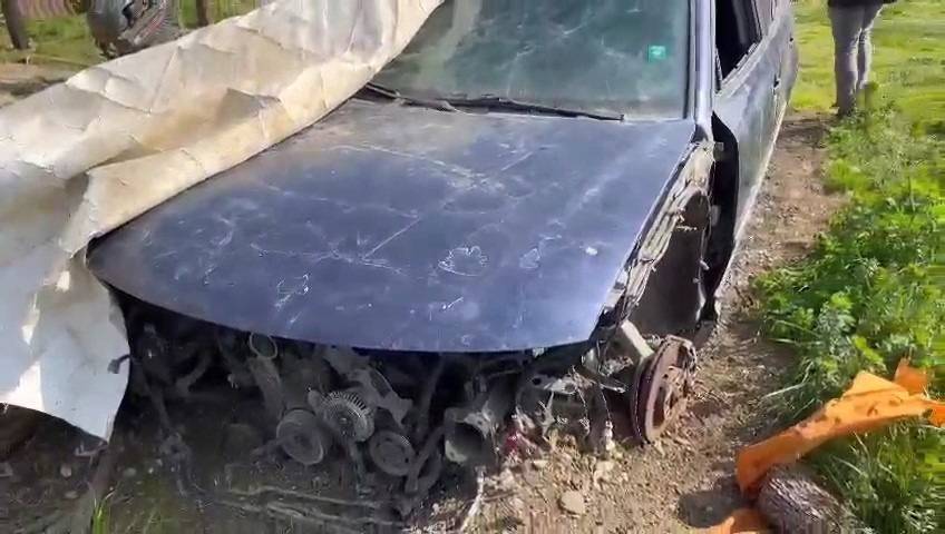 Samsun’da yurt dışından getirilerek parçaları satılmış gümrük kaçağı 2 otomobil ele geçirildi
