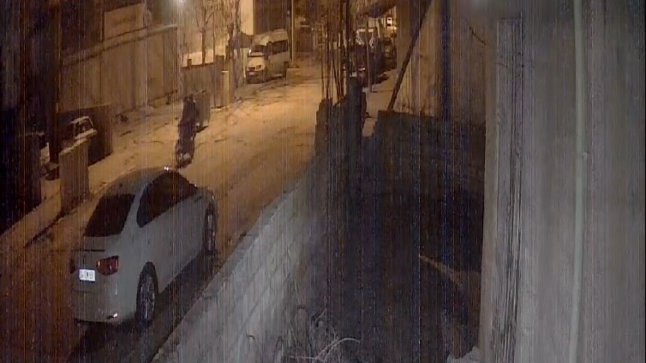 Şanlıurfa’da motosiklet hırsızlığı güvenlik kamerasında
