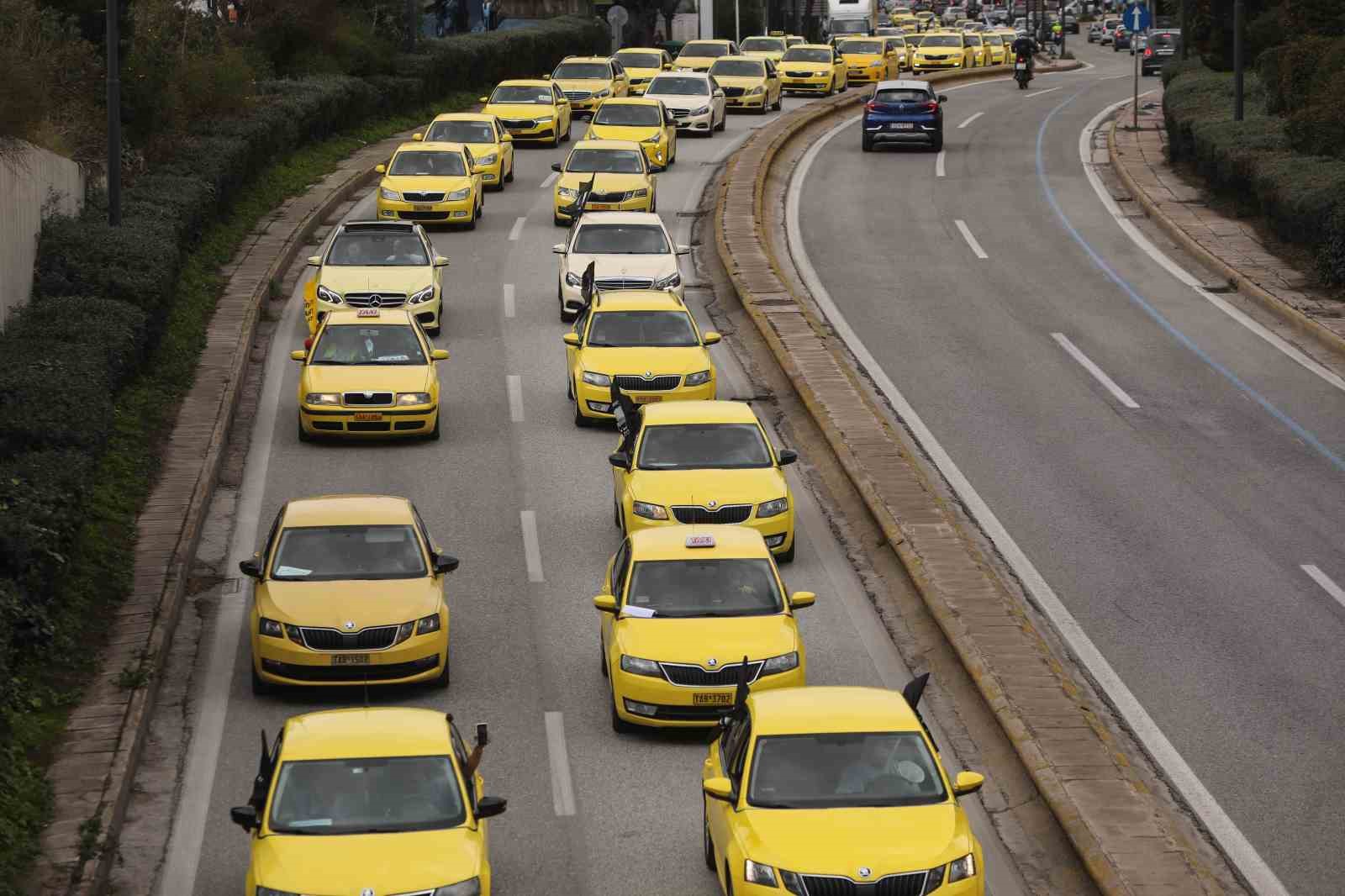 Yunanistan’da taksiciler 48 saatlik greve gitti
