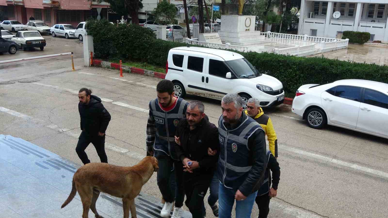 Adana’da iki hükümlü yakalandı
