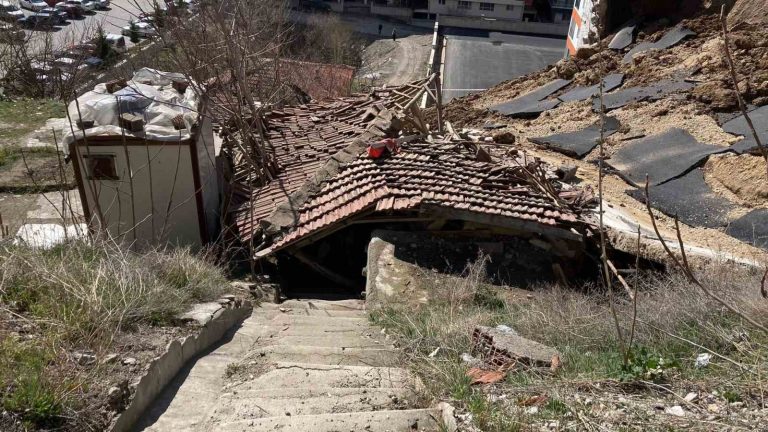 Ankara’da istinat duvarı gecekondunun üzerine çöktü