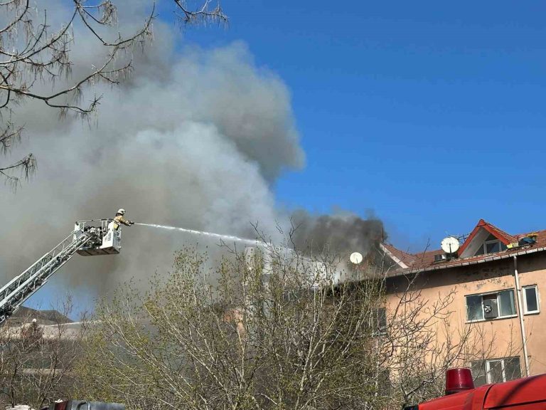 Ataşehir’de otomotiv servisinde yanan tiner, 5 katlı binayı aleve verdi
