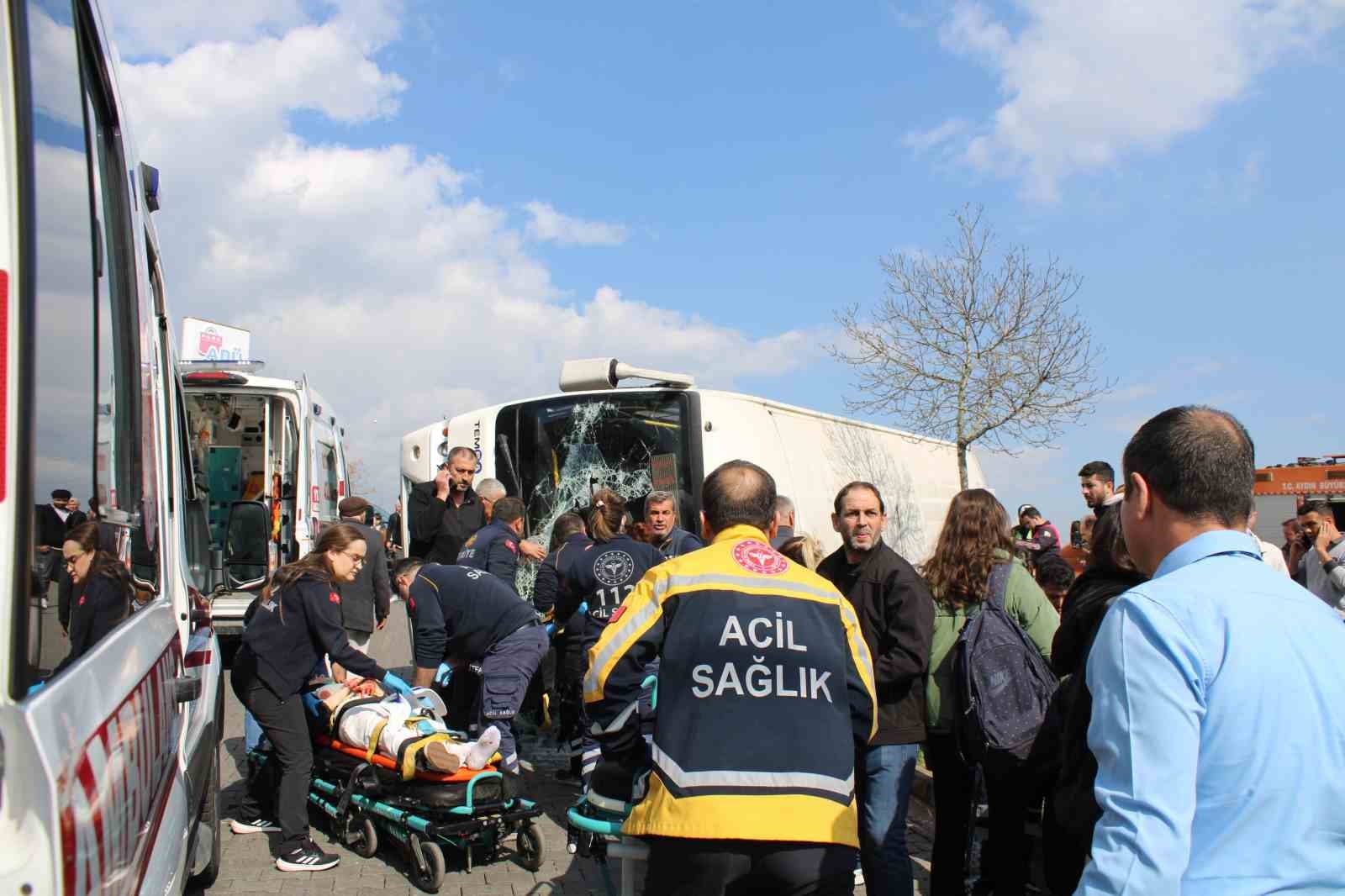Aydın’da yolcu minibüsü devrildi: 28 yaralı
