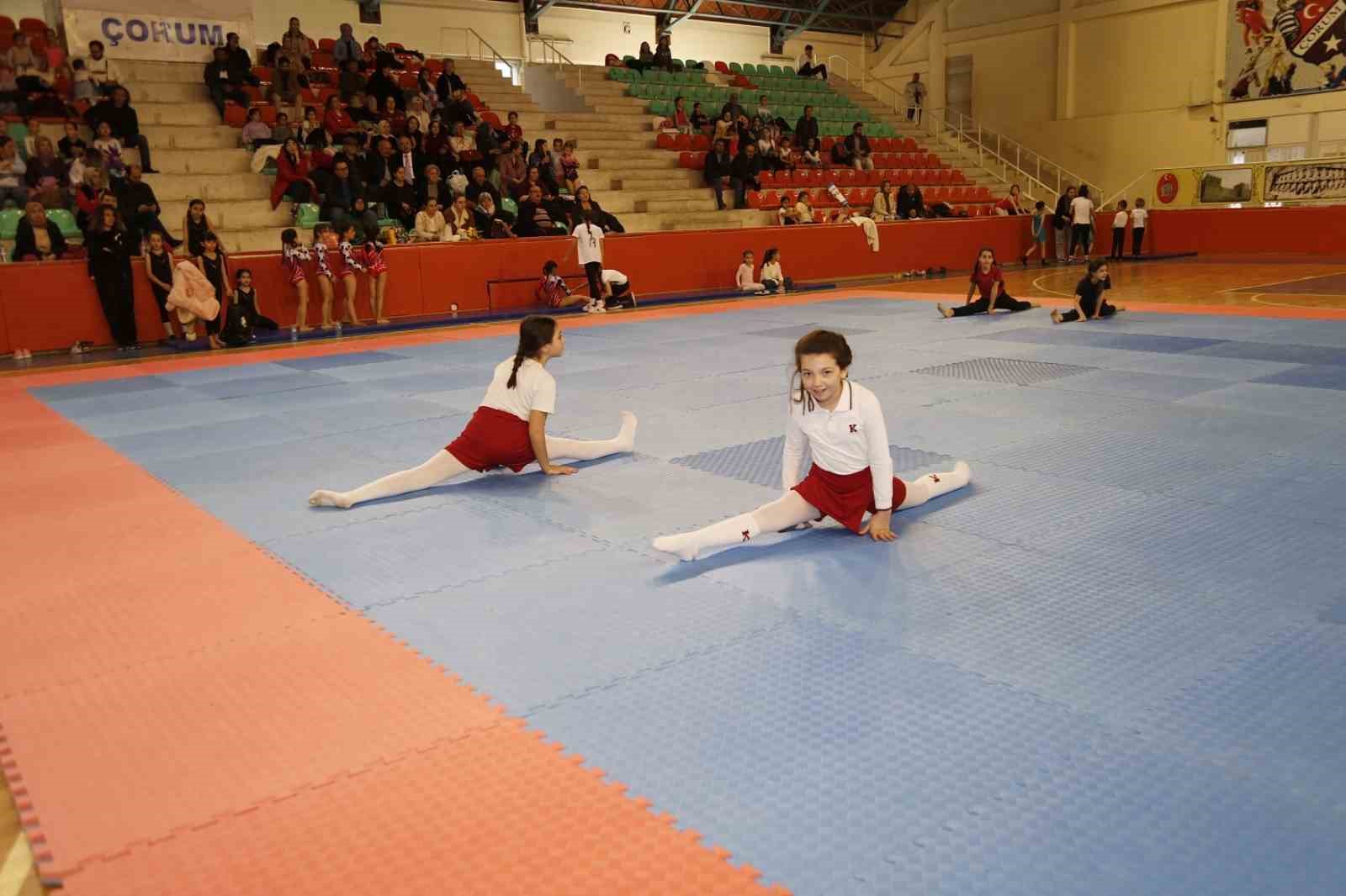 Babasına verdiği sözü tutan şehit kızı Mirayşah’ı Vali Dağlı yalnız bırakmadı
