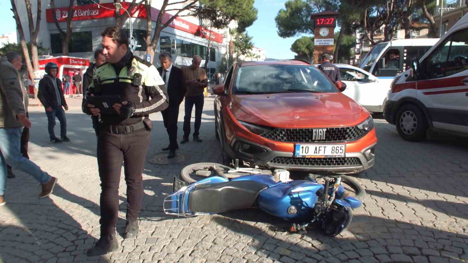 Balıkesir’de otomobille motosiklet çarpıştı: 1 yaralı
