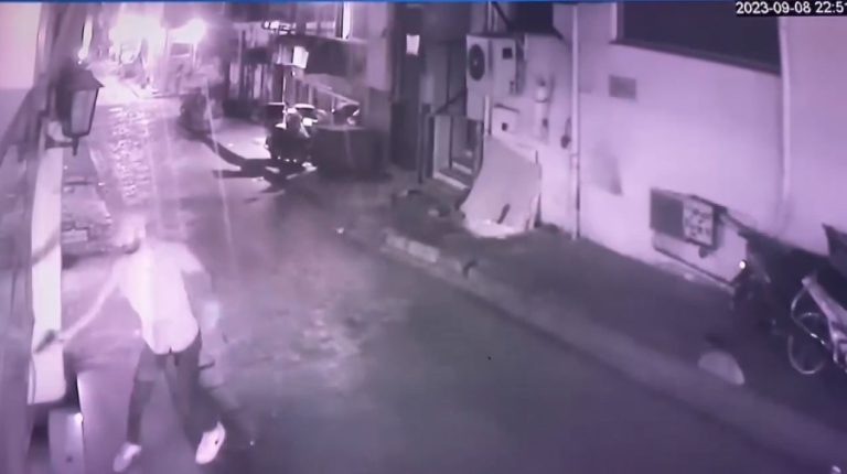 Bayrampaşa’da kıraathane sahibine 6 ayda 2 kez silahlı saldırı düzenlendi: O anlar güvenlik kamerasında