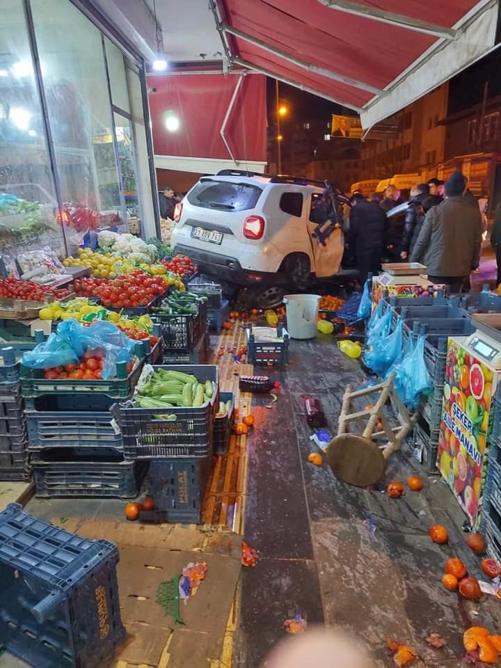 Bismil’de otomobil manava daldı: 1 yaralı
