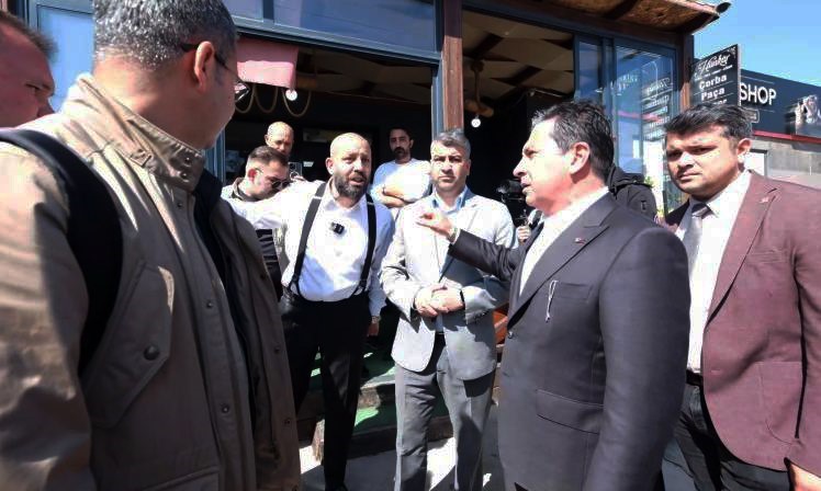 Bodrum’da CHP Muğla Büyükşehir Başkan Adayı Aras ile İYİ Parti Bodrum Belediye Başkan adayı Süer birbirine girdi