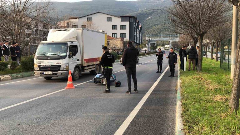 Bursa’da kazaya karışan motosiklet sürücüsü hayatını kaybetti