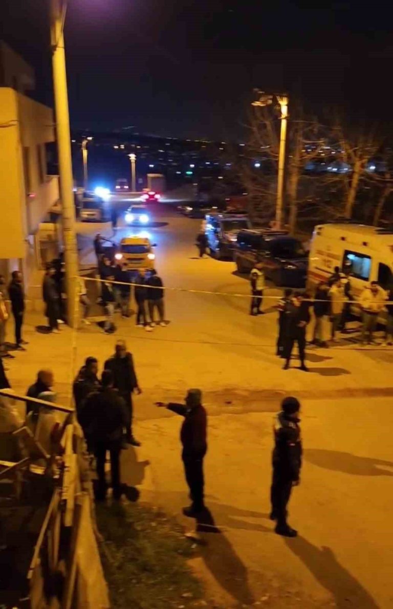 Bursa’da otomobilden sıkılan mermi 2 kadına isabet etti