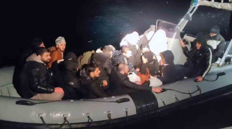 Datça’da 20 düzensiz göçmen yakalandı