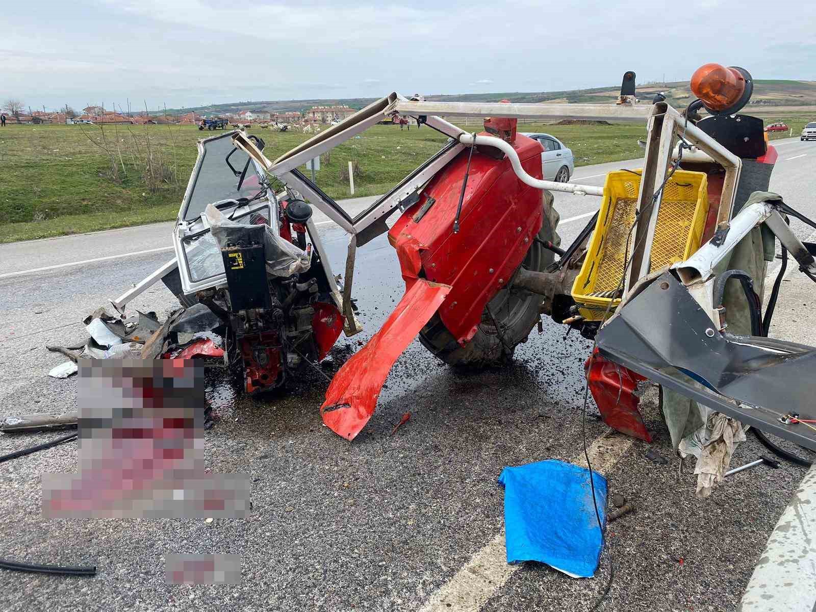 Edirne’de kazada ortadan ikiye bölünen traktör sürücüsü feci şekilde can verdi
