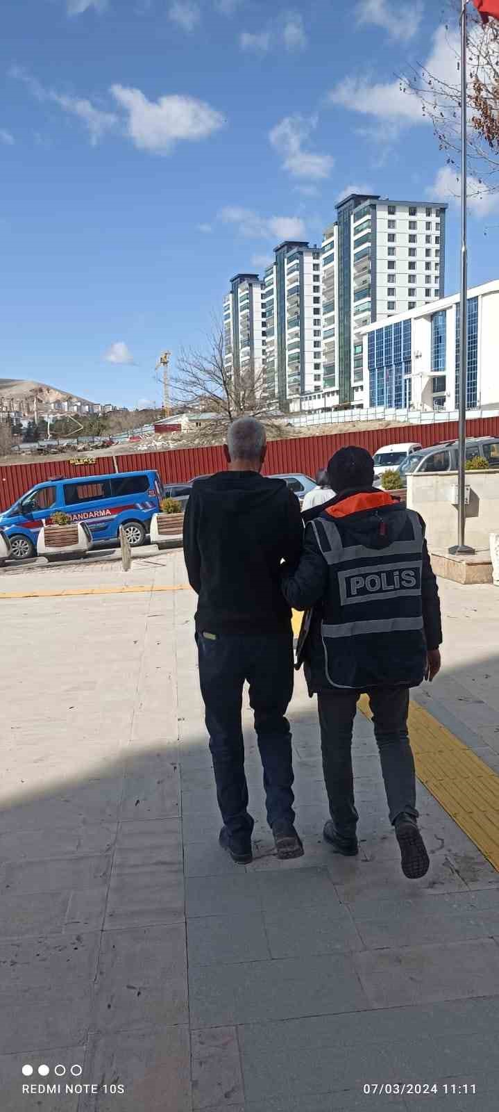Elazığ’da haklarında kesinleşmiş hapis cezası bulunan 19 kişi yakalandı
