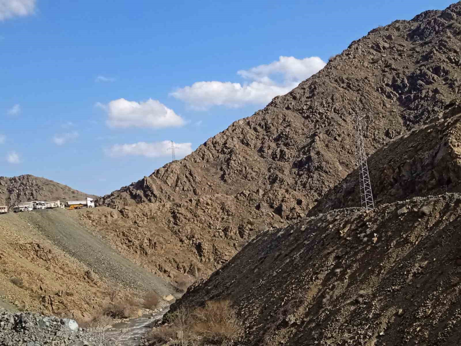 Elazığ’da maden ocağında göçük: 2 yaralı
