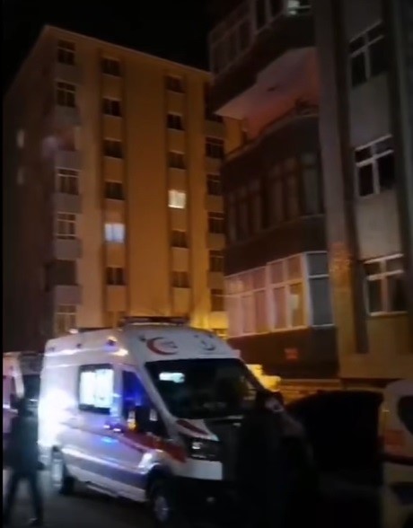 Erzurum’da bir öğretmen eşini ve kızını bıçaklayarak öldürdü
