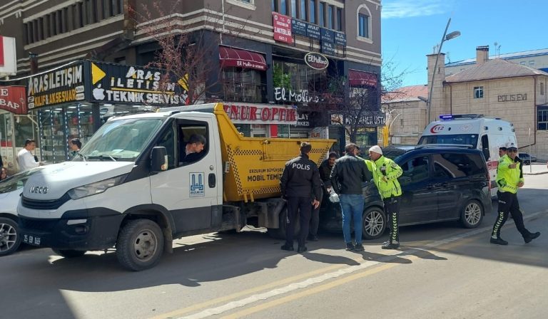 Erzurum’da seçim günü trafik kazası: 1 yaralı