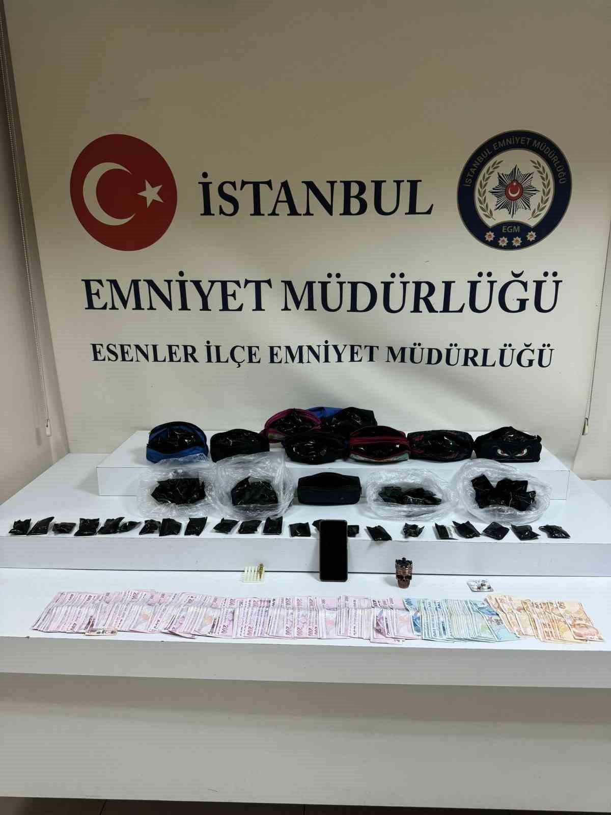 Esenler’de kalem kutularından uyuşturucu çıktı: 1 gözaltı