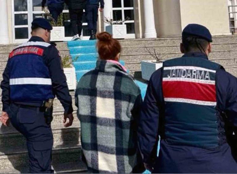 Fethiye’de kesinleşmiş hapis cezası bulanan 2 şüpheli yakalandı