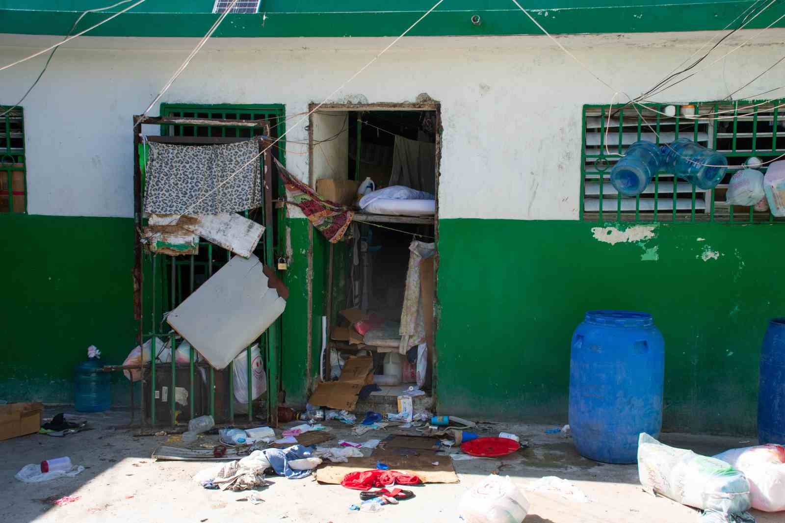 Haiti’de çeteler hapishaneleri bastı: 12 ölü, yaklaşık 4 bin mahkum firar etti
