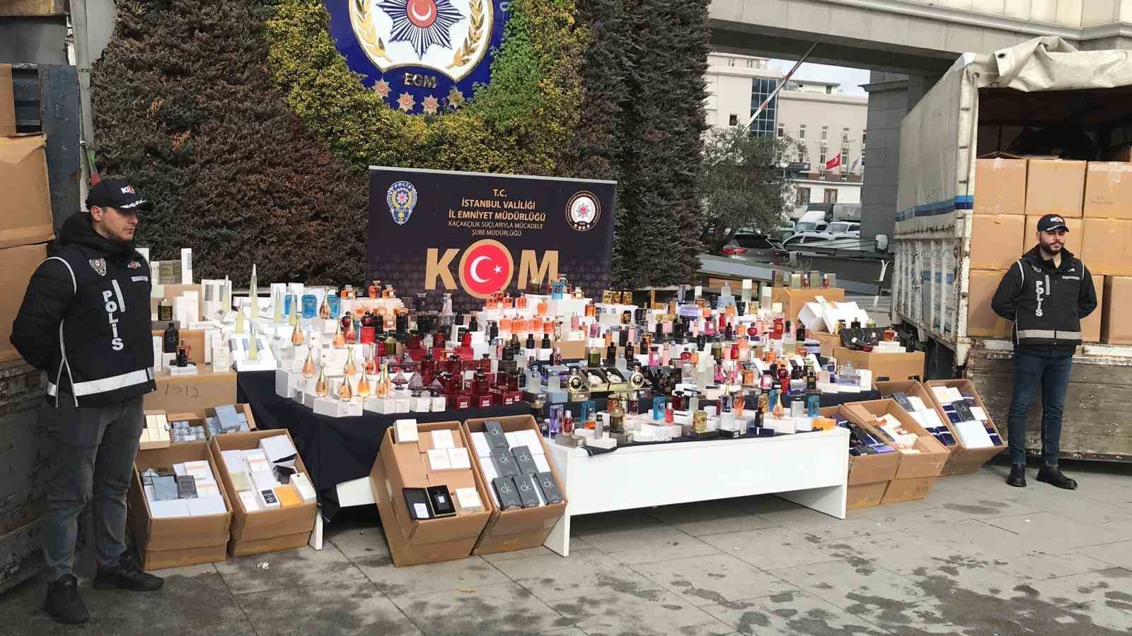İstanbul’da 129 bin 386 şişe kaçak parfüm ele geçirildi
