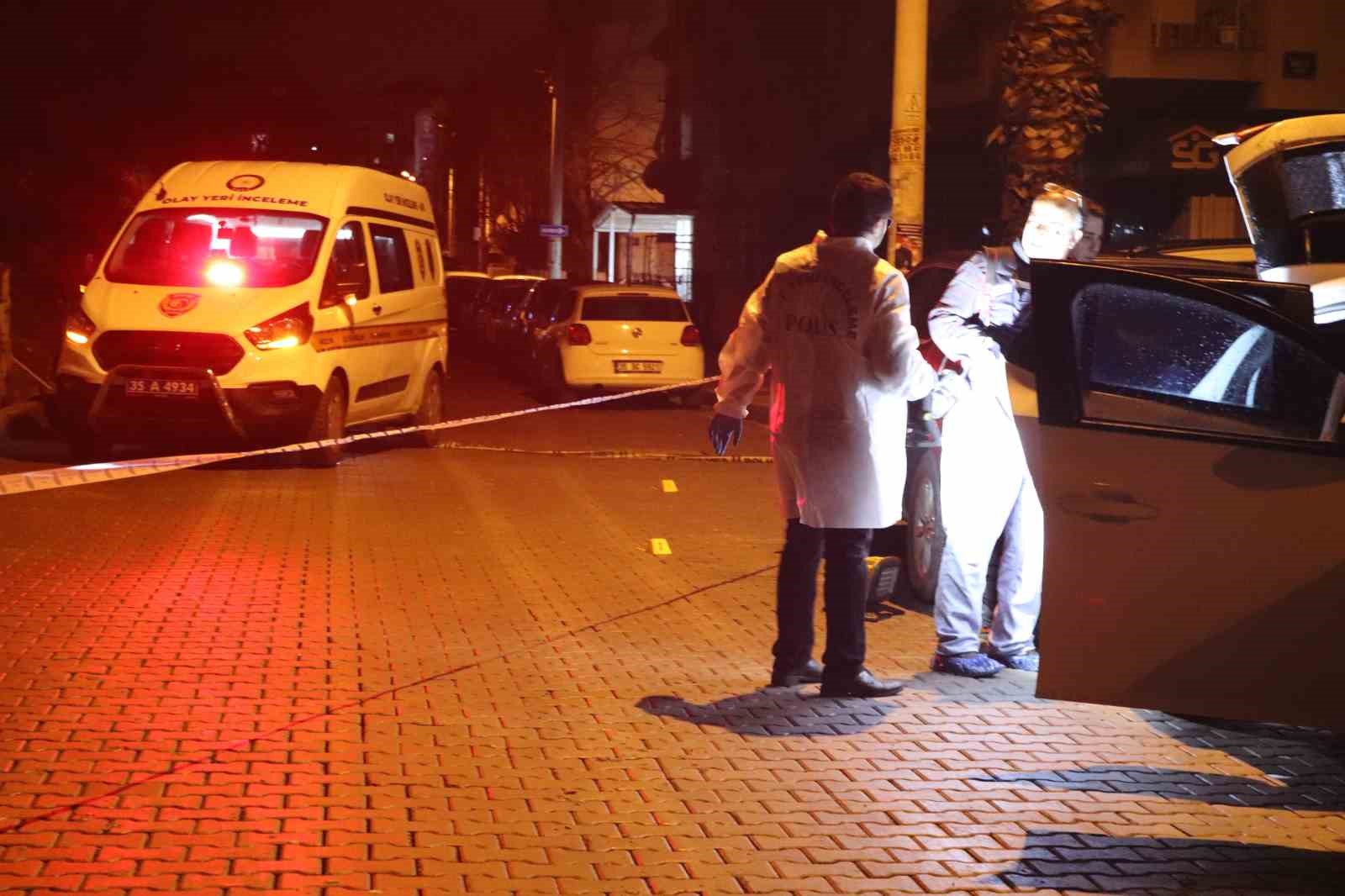 İzmir’de 17 yaşındaki genç cinayete kurban gitti
