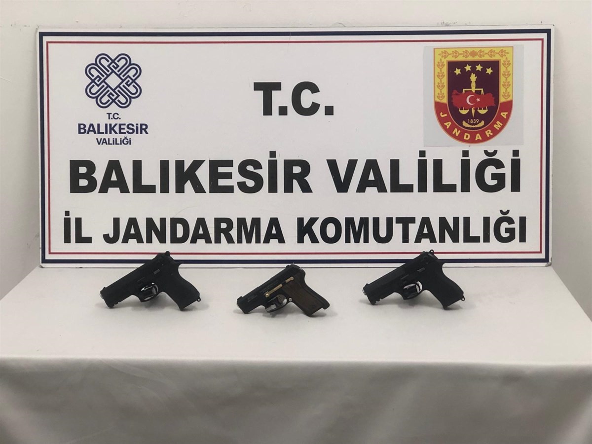 Jandarma’dan 4 ilçede uyuşturucu tacirlerine operasyon
