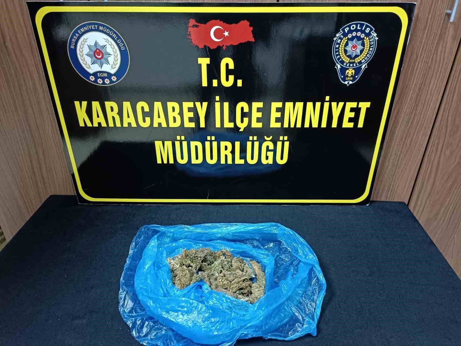 Karacabey polisi uyuşturucu tacirlerine göz açtırmıyor