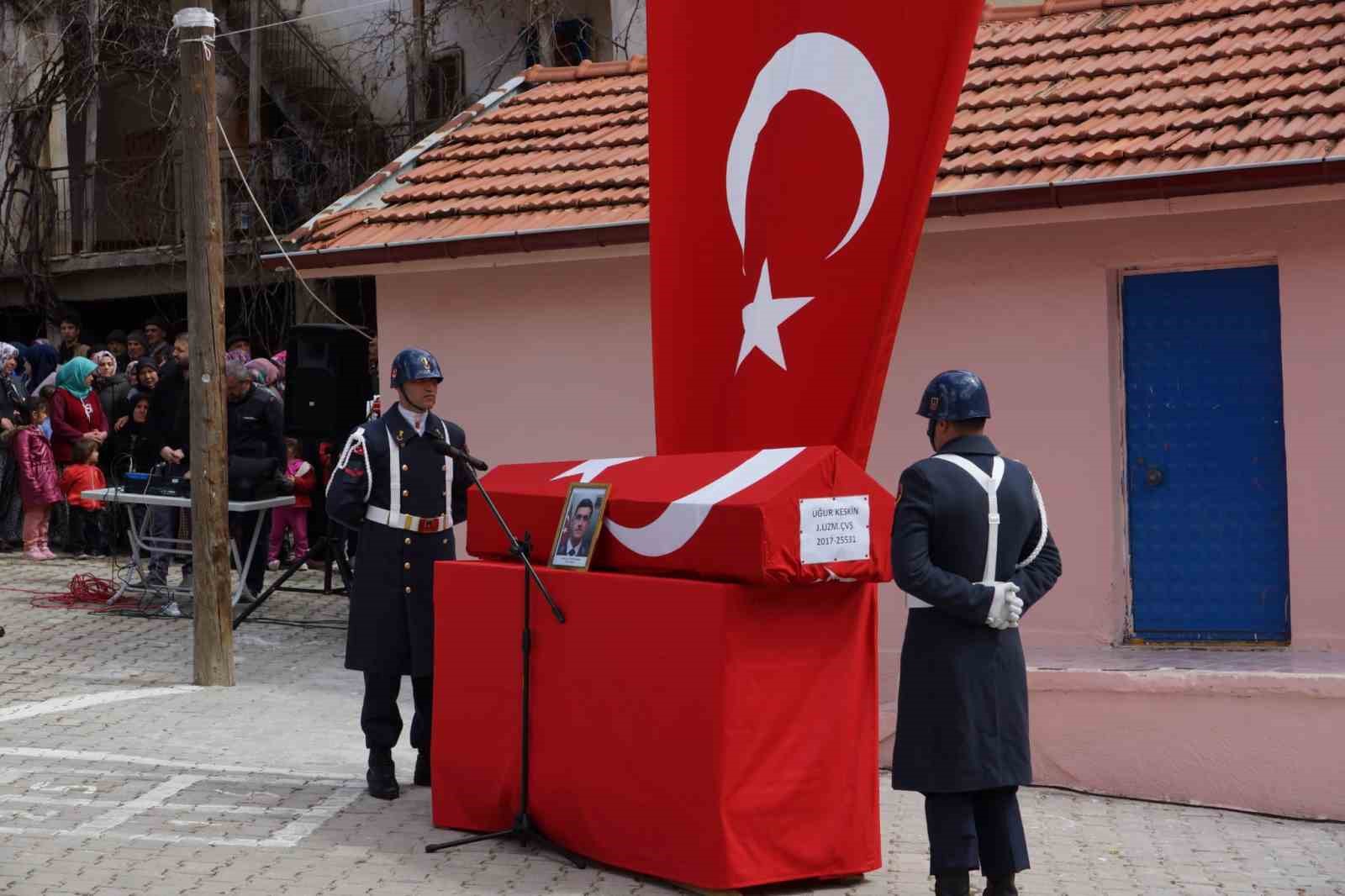 Kazada ölen uzman çavuşa Karaman’da acı veda
