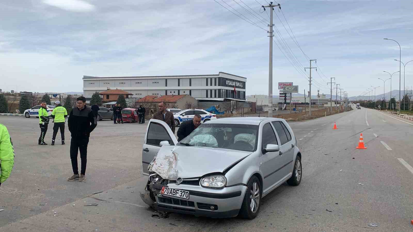 Kazada otomobilin tekeri koptu: 1 yaralı
