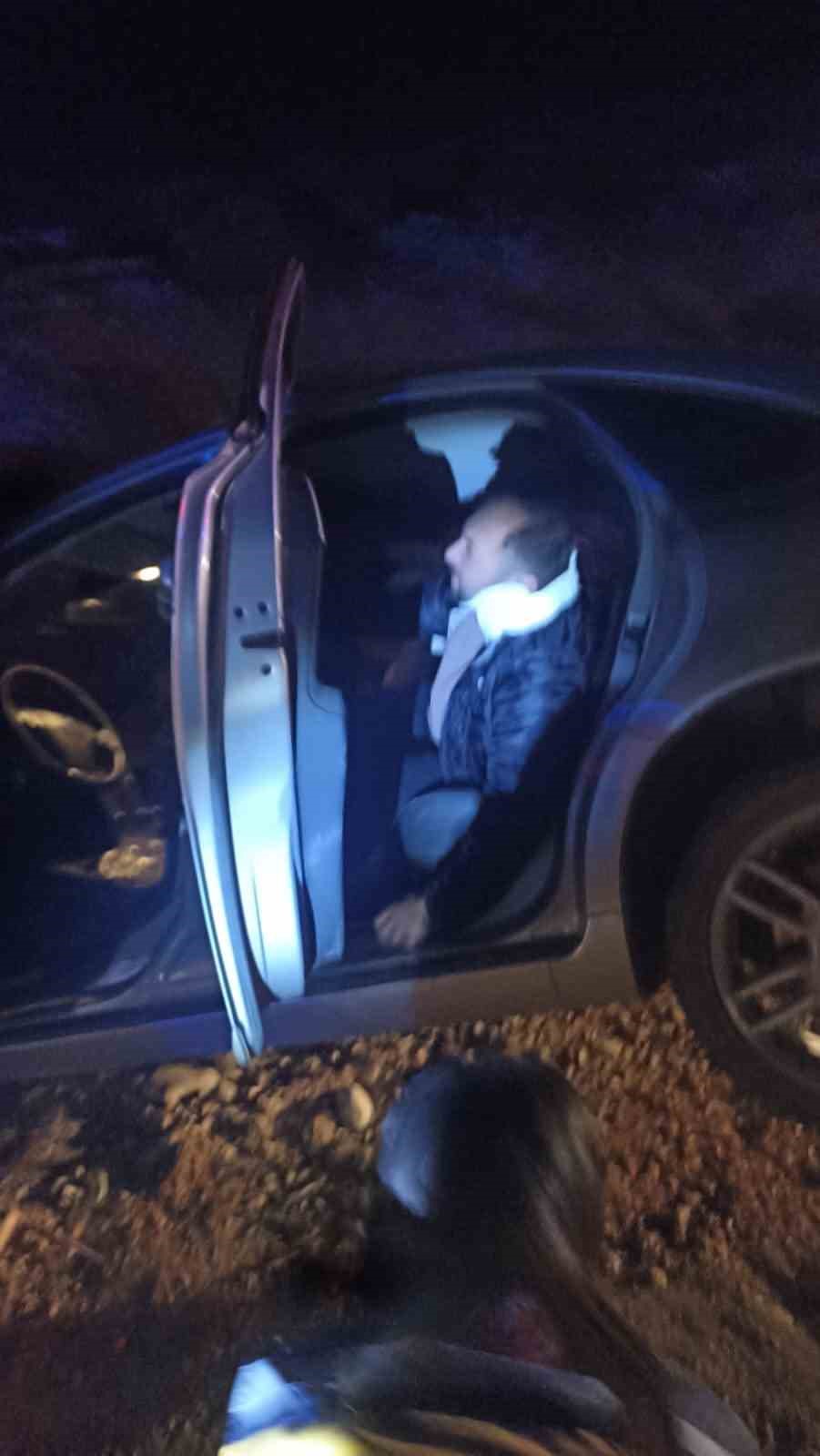 Mardin’de kontrolden çıkan otomobil şarampole yuvarlandı: 5 yaralı
