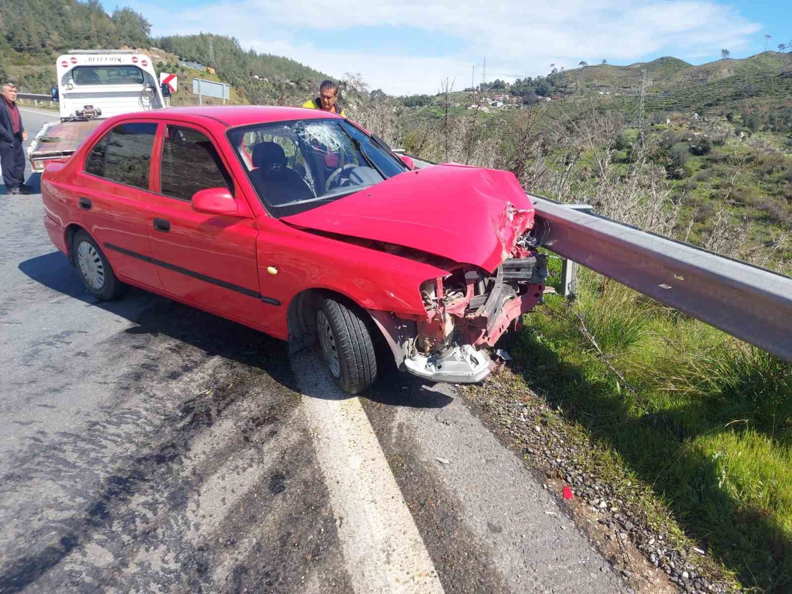 Marmaris’te trafik kazası: 2 yaralı
