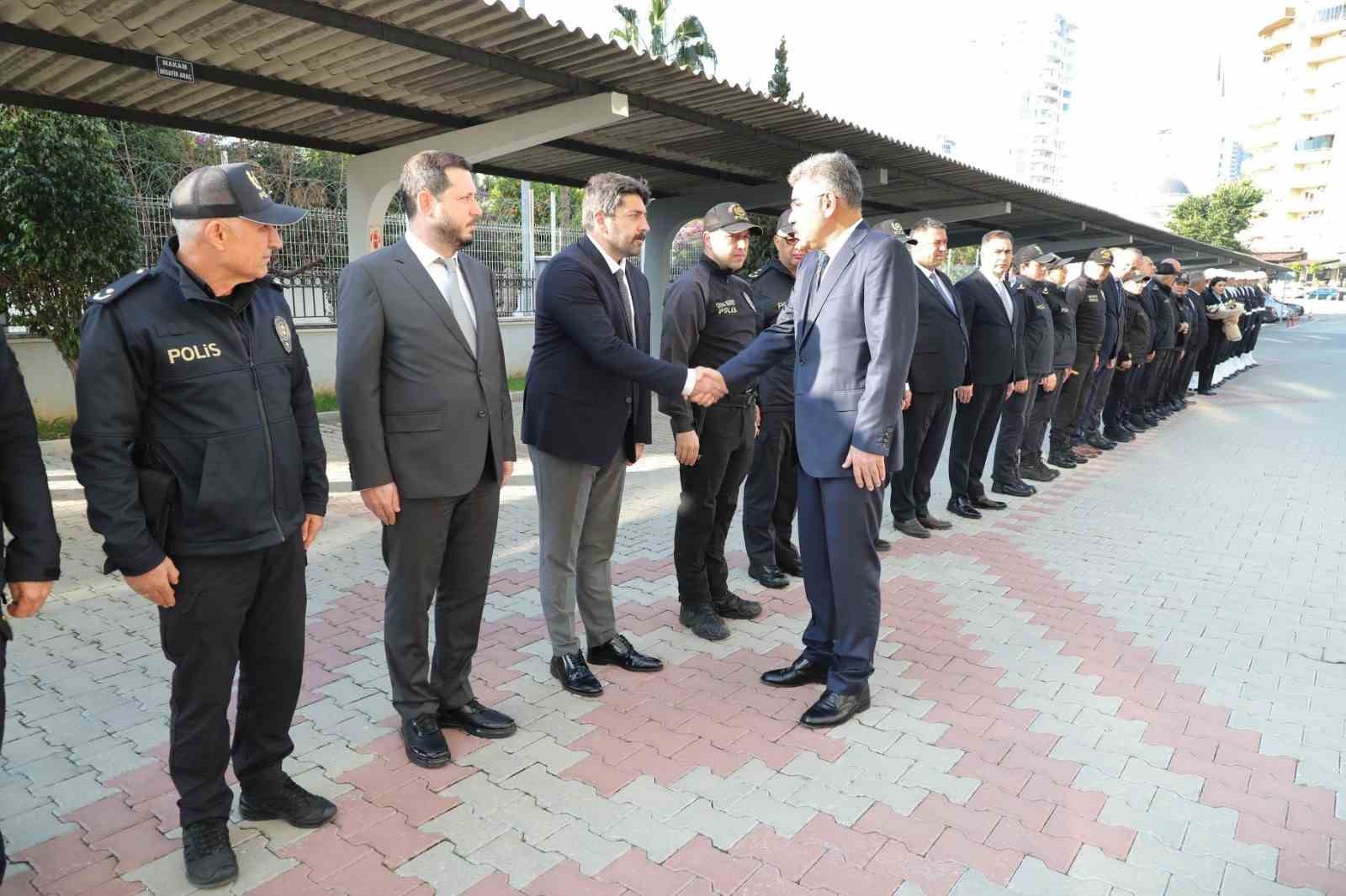 Mersin İl Emniyet Müdürlüğüne atanan Karabörk, göreve başladı
