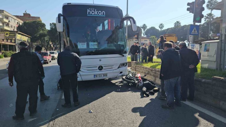 Nazilli’de otobüs motosiklete çarptı: 1 ölü