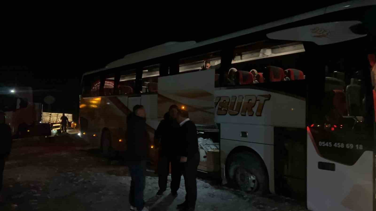 Nevşehir’de 14 aracın karıştığı zincirleme trafik kazası: 3’ü ağır 7 yaralı
