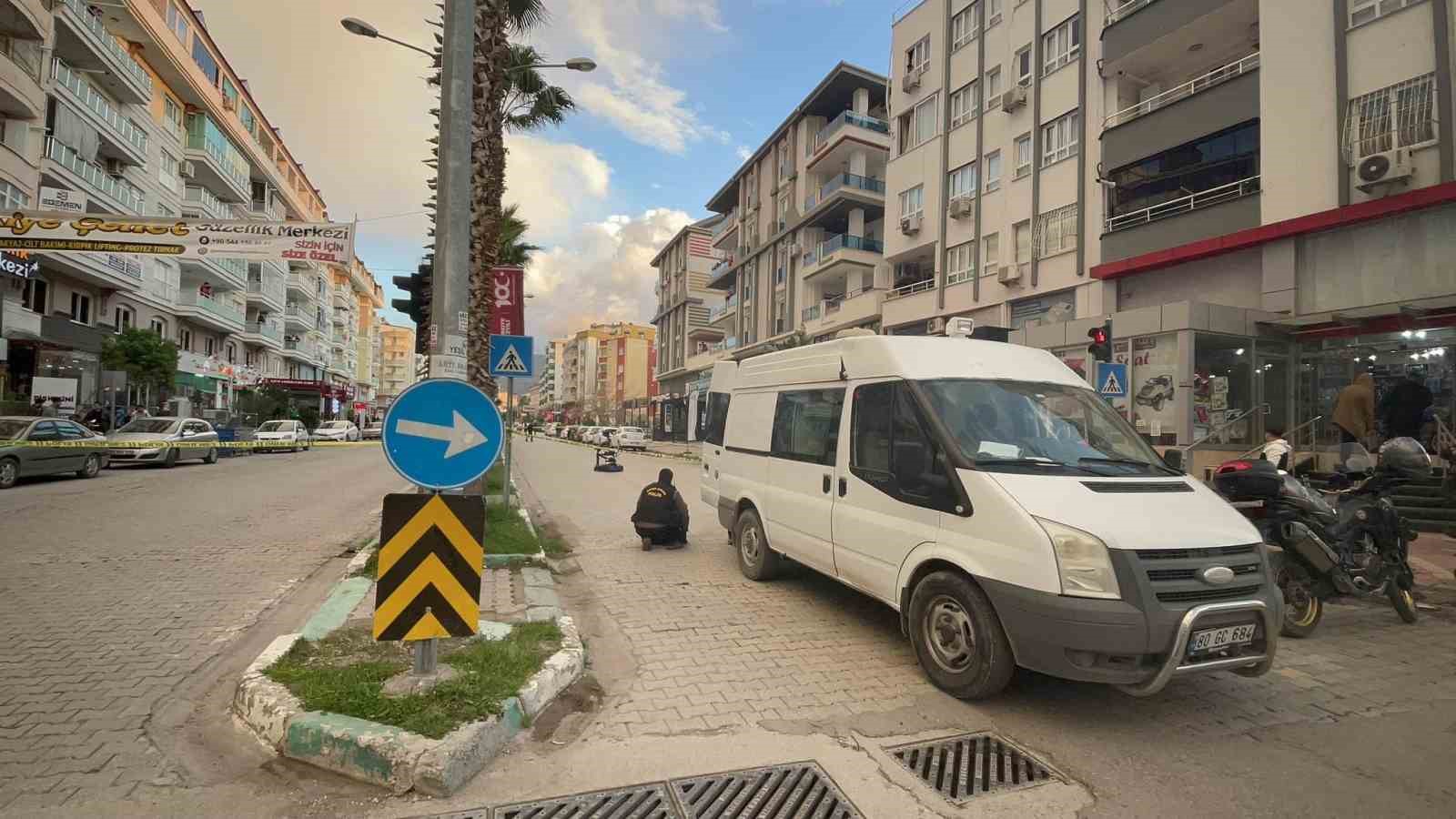 Osmaniye’de kontrollü patlatılan çanta boş çıktı
