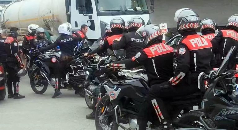 Sakarya’da trafik kavgası: Bölgeye çok sayıda polis sevk edildi