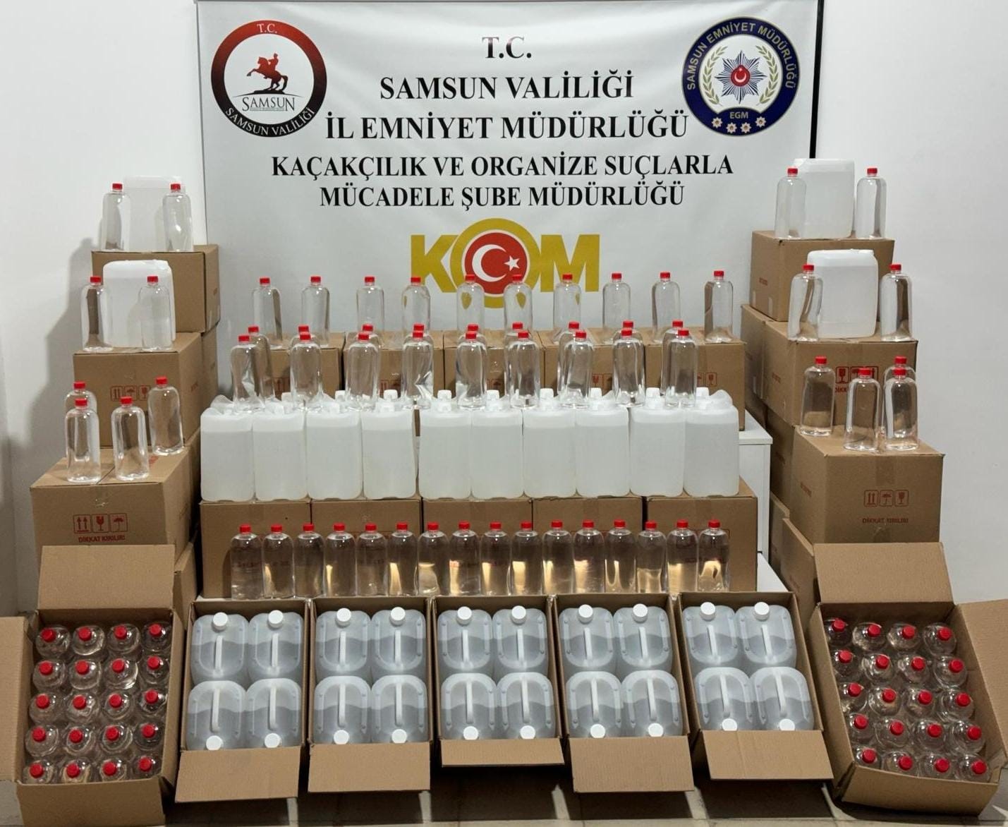 Samsun’da 1 ton 94 litre kaçak etil alkol ele geçirildi
