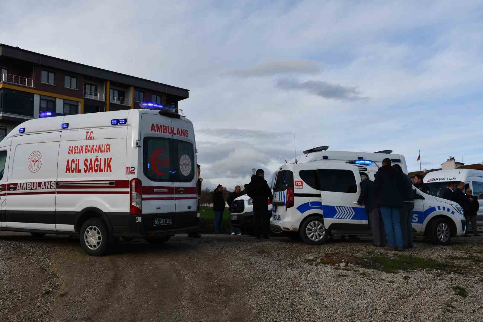 Samsun’da öğrenci servisi devrildi: 19 yaralı
