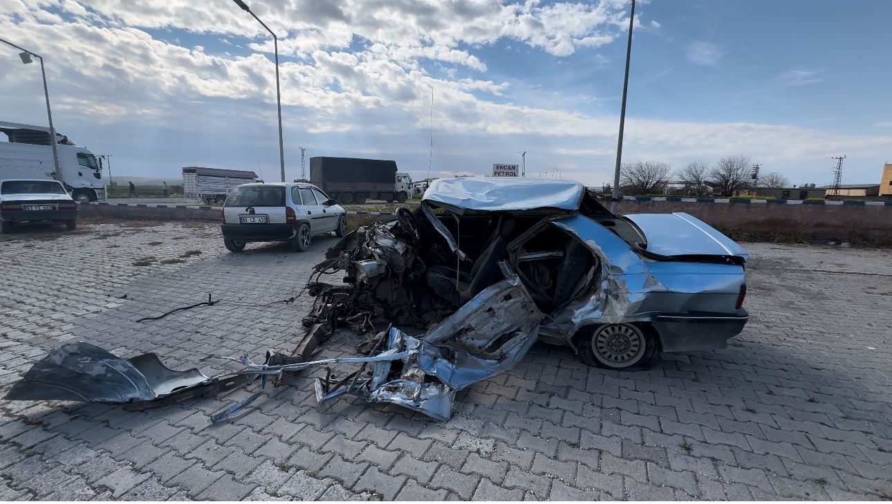 Şanlıurfa’da feci kaza kameraya yansıdı: 1 ölü, 2 yaralı
