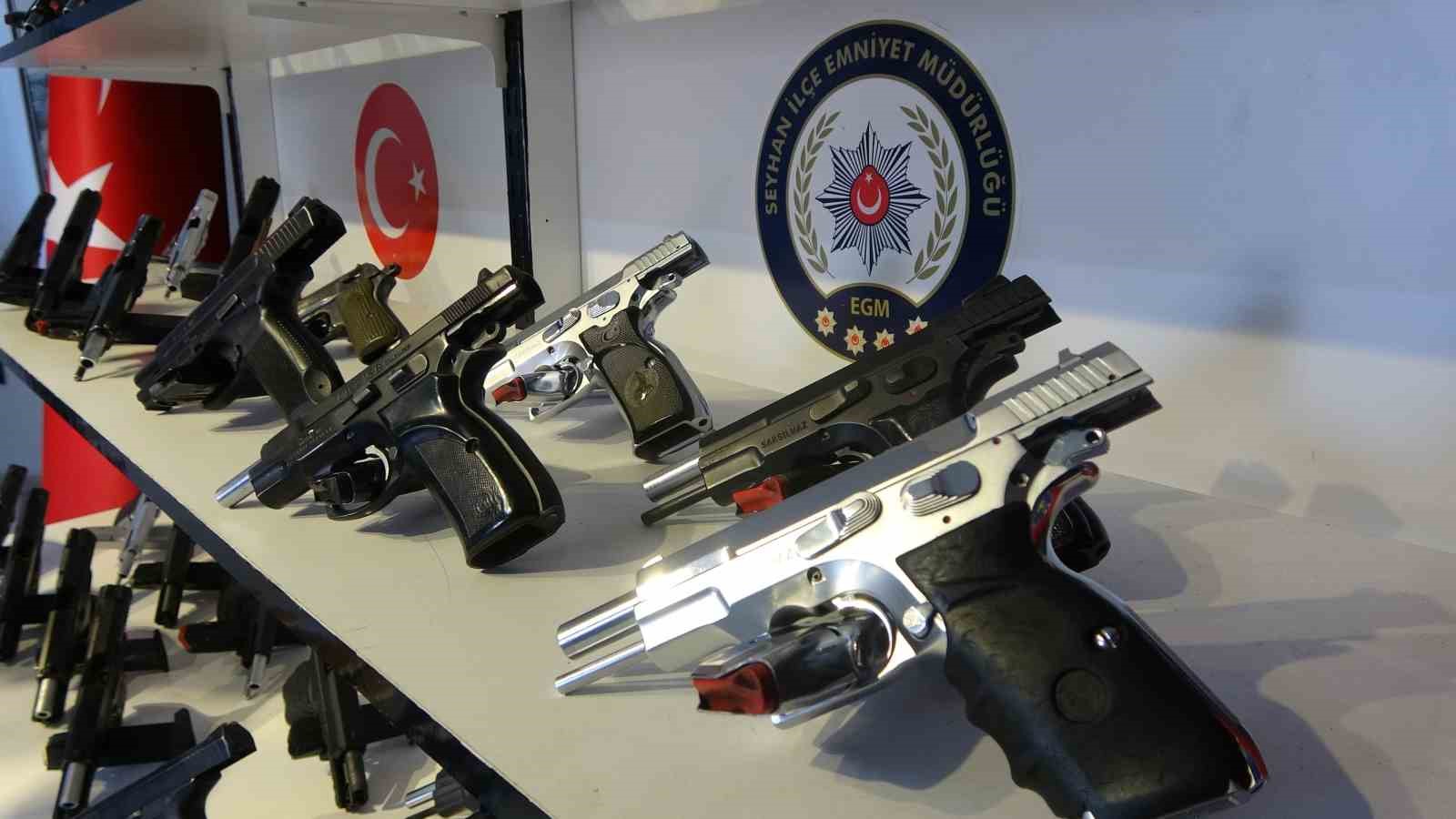 Seyhan polisi 54 silah ele geçirirken 314 suçluyu yakaladı
