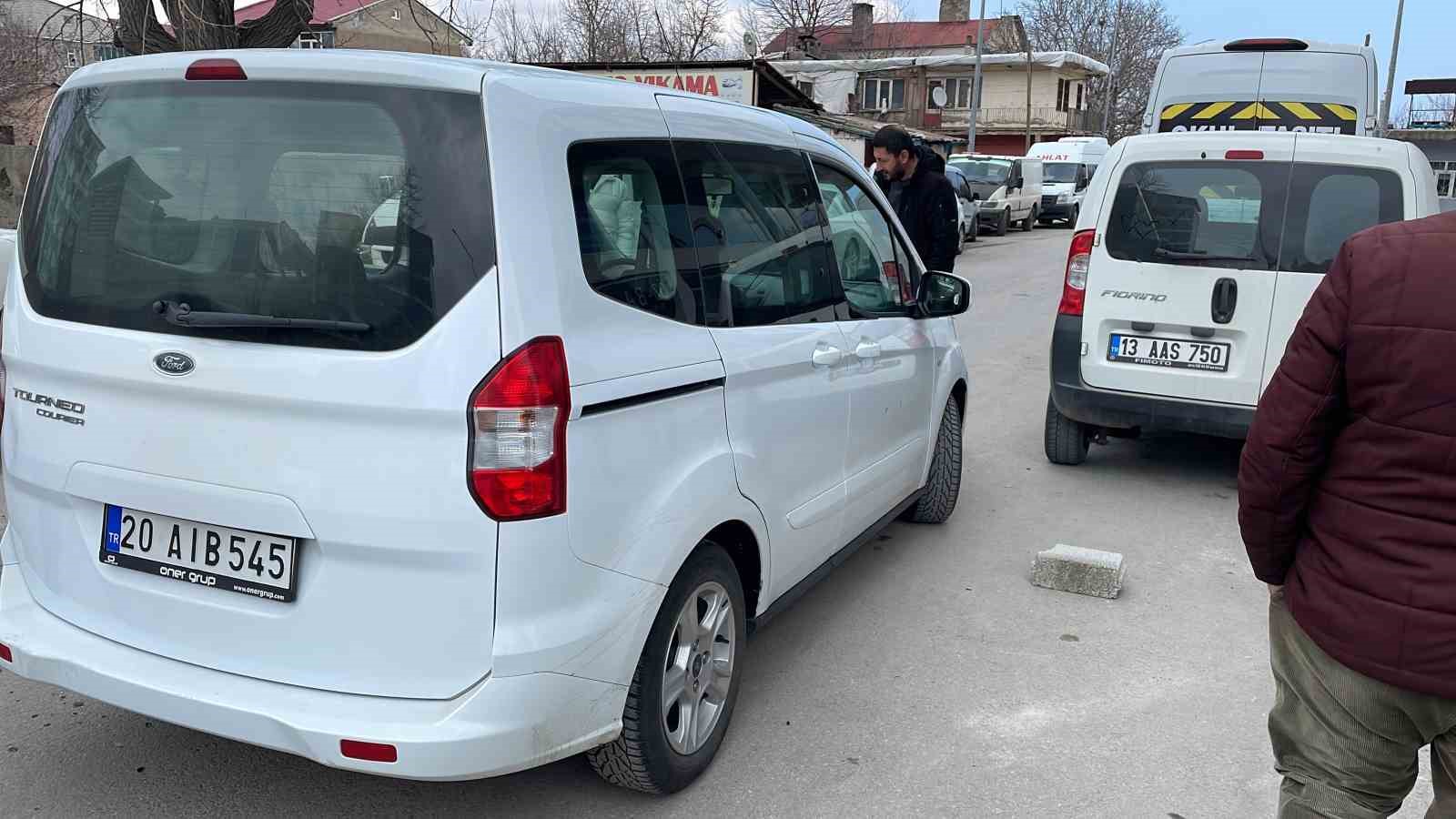 Tatvan’da Belediye Başkan Yardımcısına silahlı saldırı
