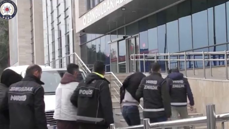 Zonguldak’ta uyuşturucu operasyonunda 5 kişi tutuklandı